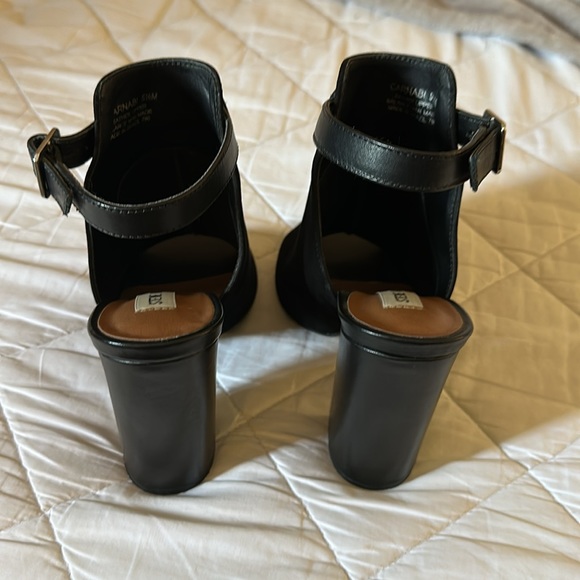 Steve Madden open toe heels - Picture 4 of 6
